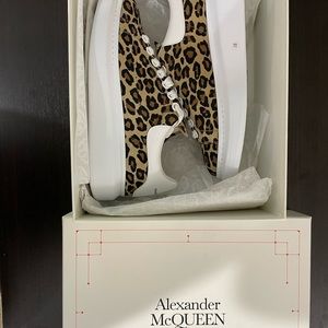 Alexander McQueen Brand new never worn size 38